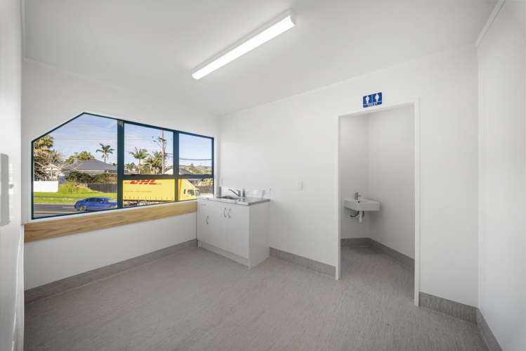 1/4087 Great North Road Kelston_10