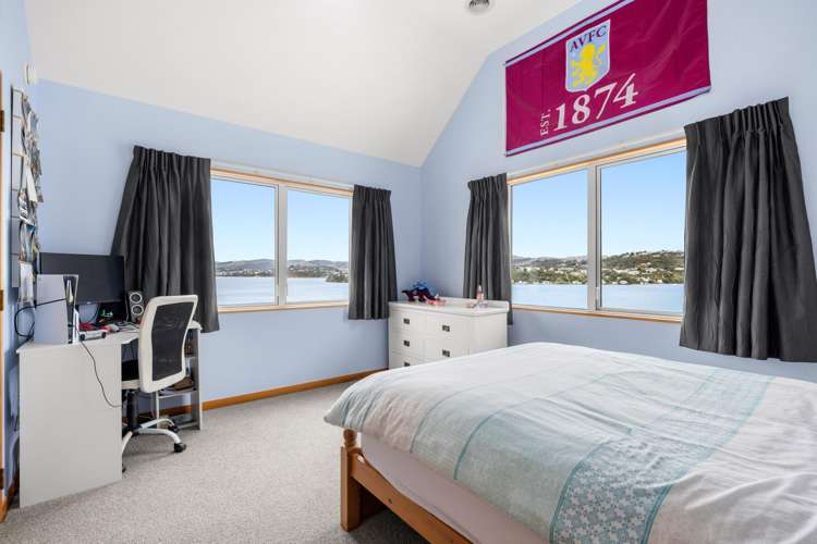 32 Penryn Drive Camborne_16