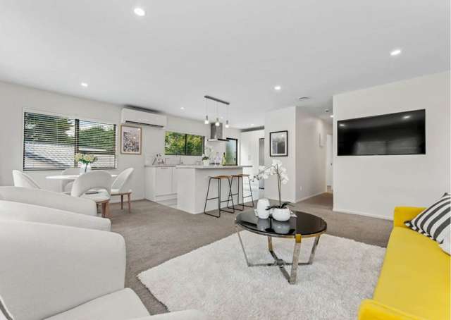 2/1B Eugenia Rise Totara Heights_2