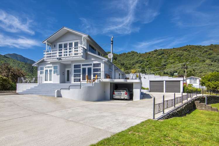 30 Wairau Road Picton_0