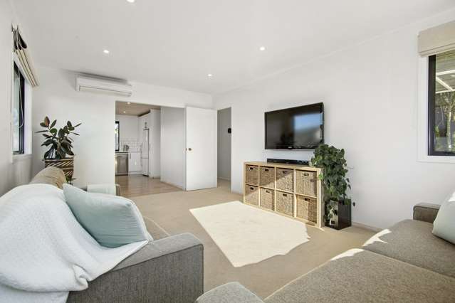 13 Forglen Place Tawa_1