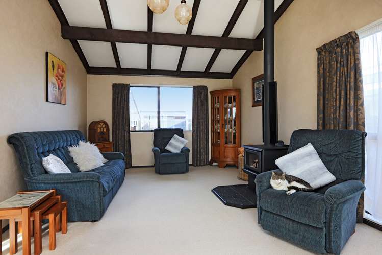 27 Donegal Crescent Tamatea_7