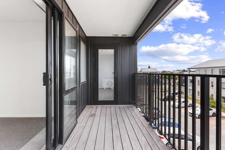 206/28C Eileen Newey Place Henderson_5