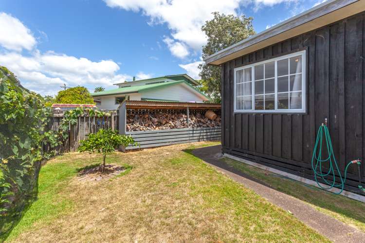 200 The Square Whangamata_22