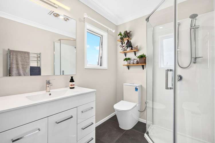 3 Huruhuru Road Massey_23