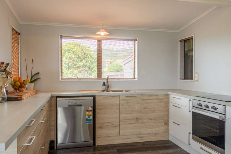 1 Grace Street Matata_2