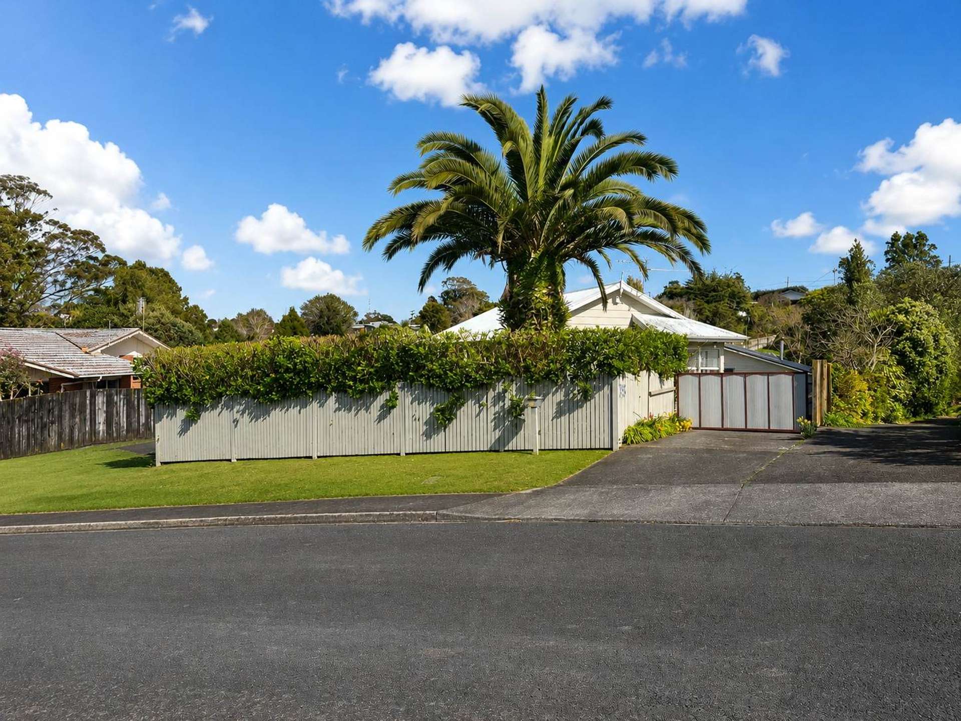 35 Cyclarama Crescent Massey_0