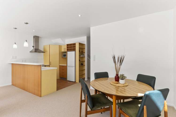 6 Futuna Close Karori_10