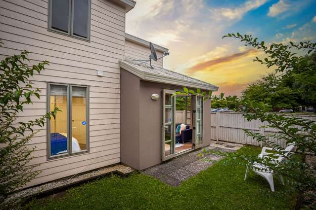 37 Verdale Circle Glen Eden_1