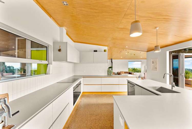 664 Upper Pitone Road Oakura_8