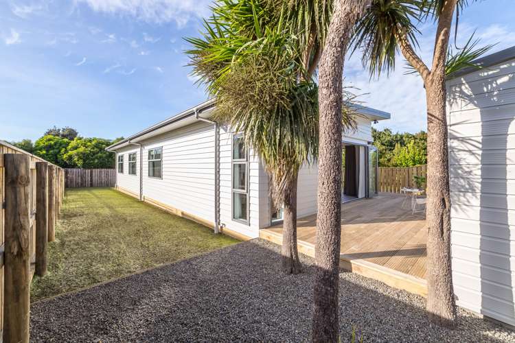 7 Orion Way Featherston_18