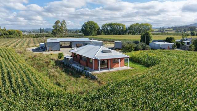 Land, Sheds & Lifestyle in Lower Moutere