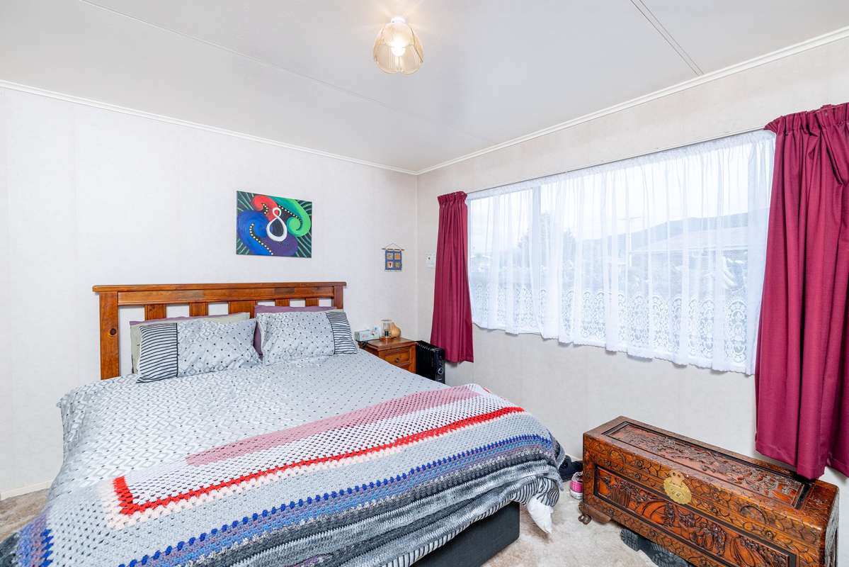 9 William Benton Street_3
