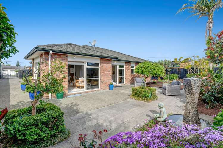 12a Pine Road Orewa_1