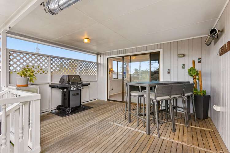 64 Titoki Street Te Atatu Peninsula_8