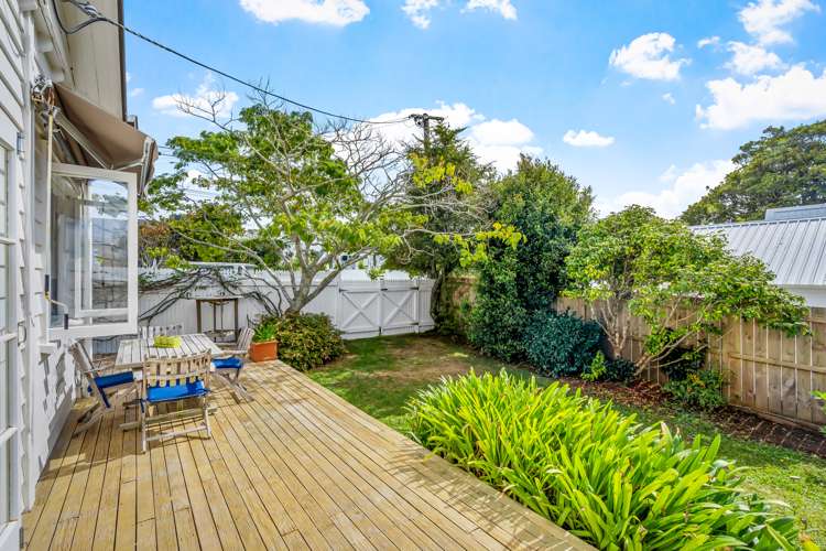1/7 Seaview Avenue Northcote_8