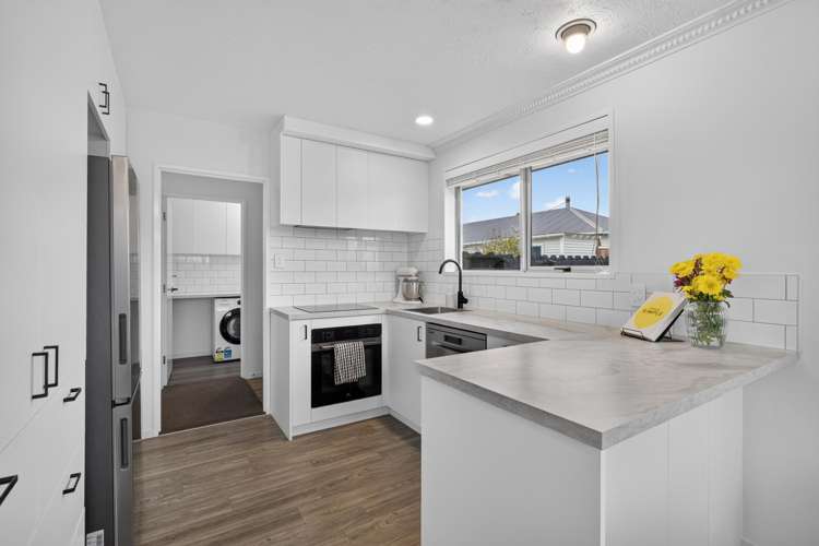 2/37 Petrie Street_1