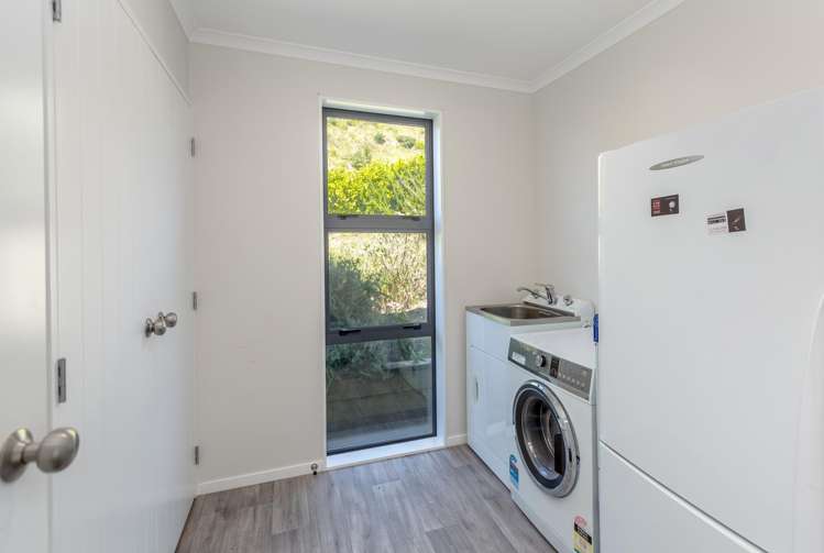 6 Balfour Crescent Castlepoint_20
