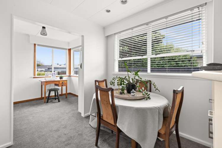 74 Menin Road Onekawa_4