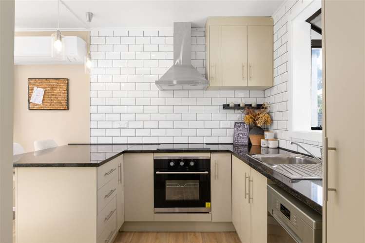 8b Vivian Street Melville_6