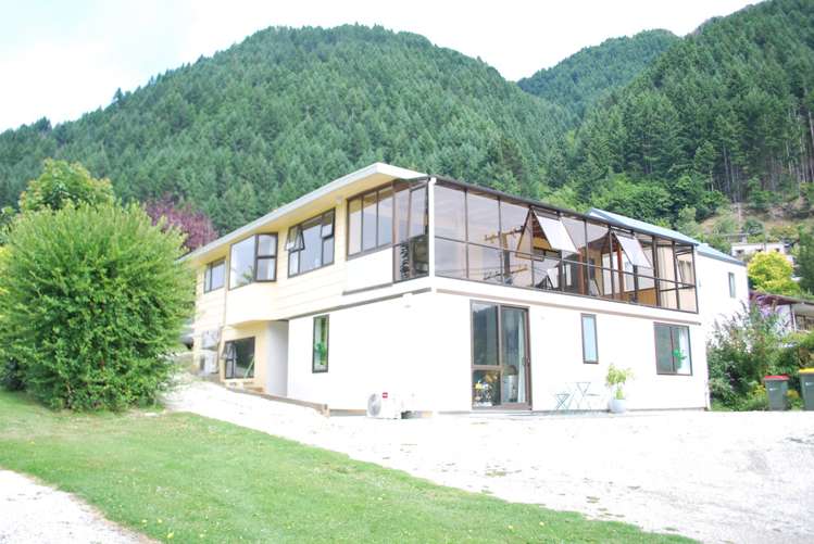 26 Fryer Street Queenstown_0