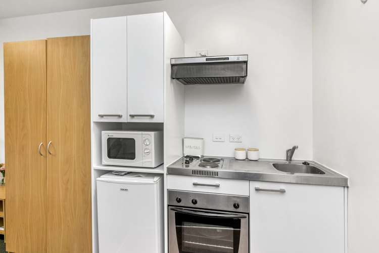 910/169 The Terrace Wellington Central_5