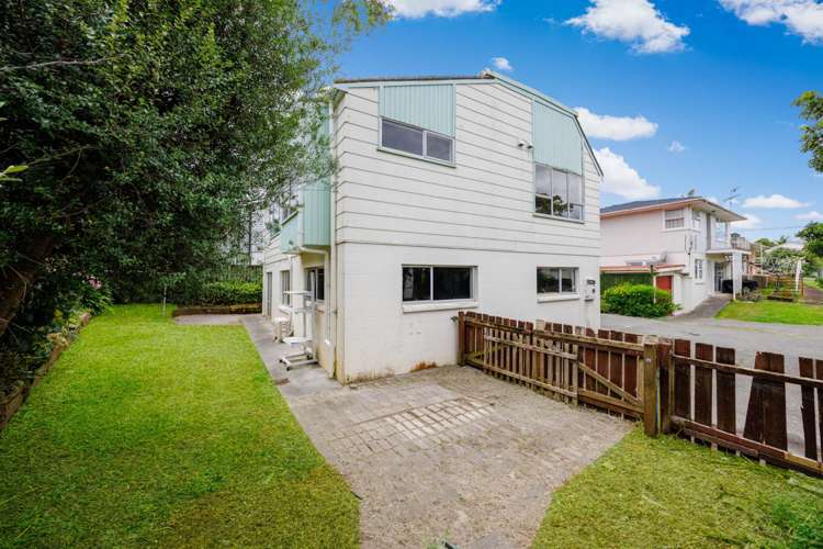 1/8 Matiere Road Onehunga_3