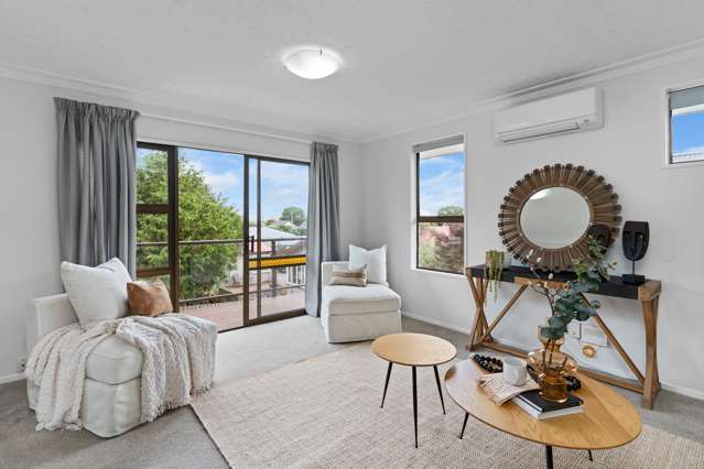 1/18A Taupata Street Redcliffs_1