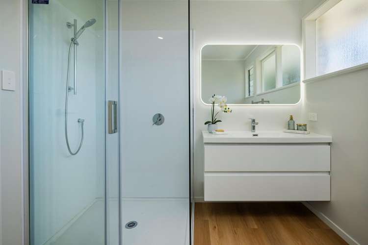 2/99 Panama Road Mount Wellington_13