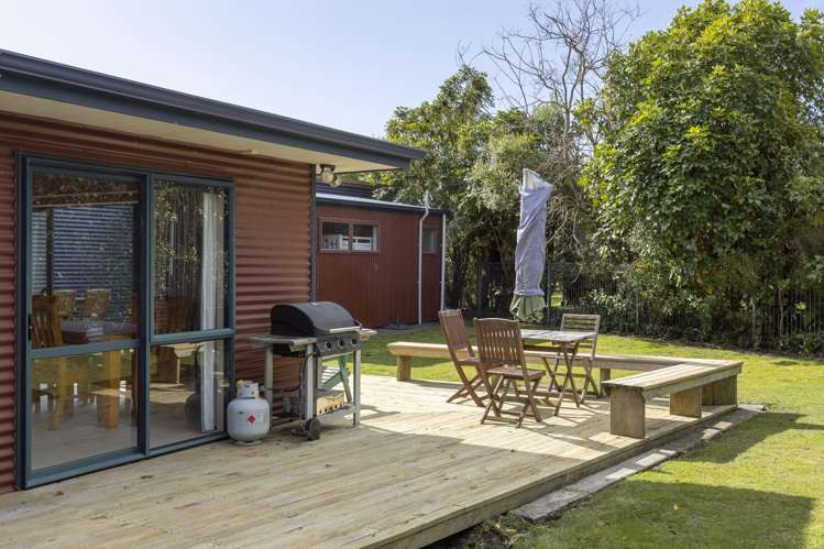 16 Hoani Place Kuratau_24