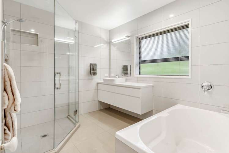 297 Kauri View Road Opaheke_16