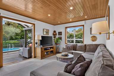 104 Frederick Street East_3