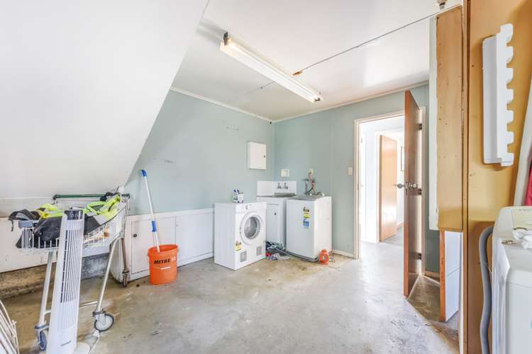 9 Kent Street Stoke_17