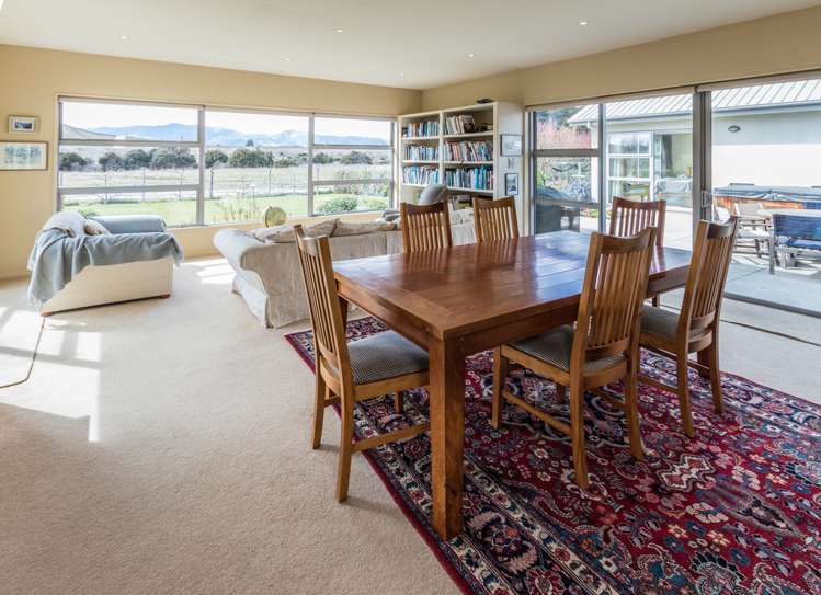 4 Ribbonwood Avenue Albert Town_9