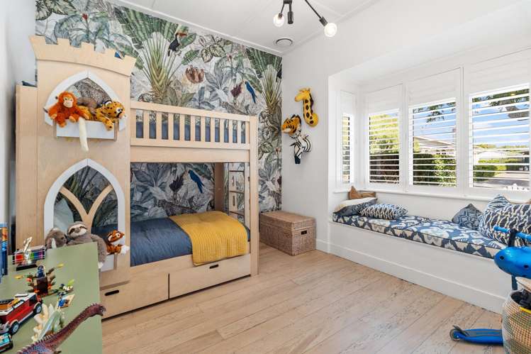 18 Pine Street Mount Eden_13