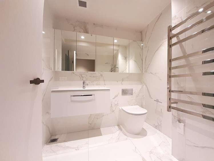 47 Beach Road Manly_8