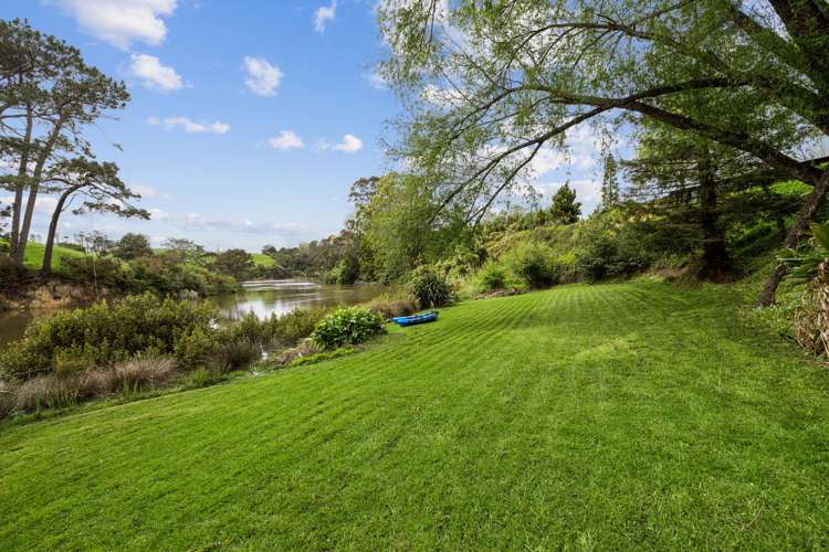 1 Newton Road Riverhead_19