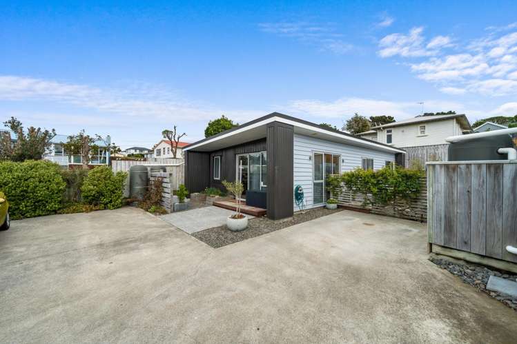 17B Tuki Street Titahi Bay_0