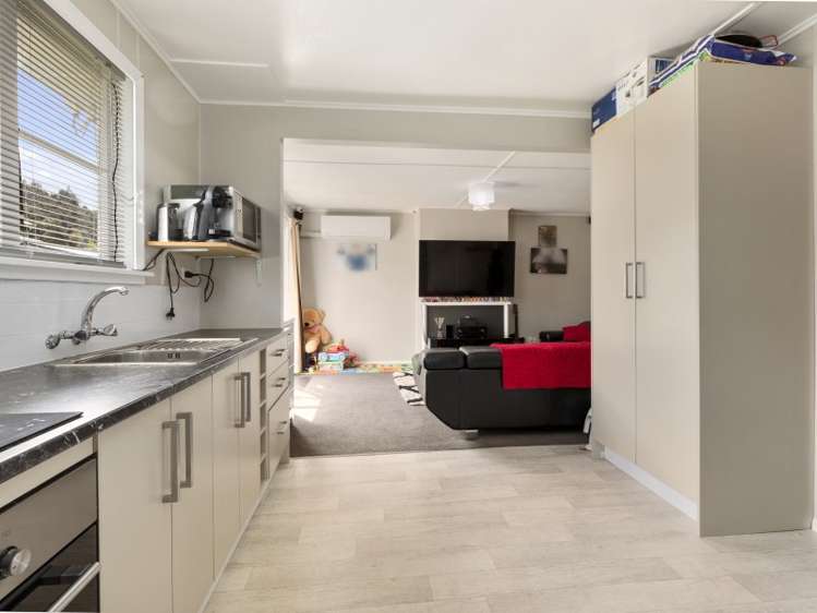 308 George Street Stokes Valley_6