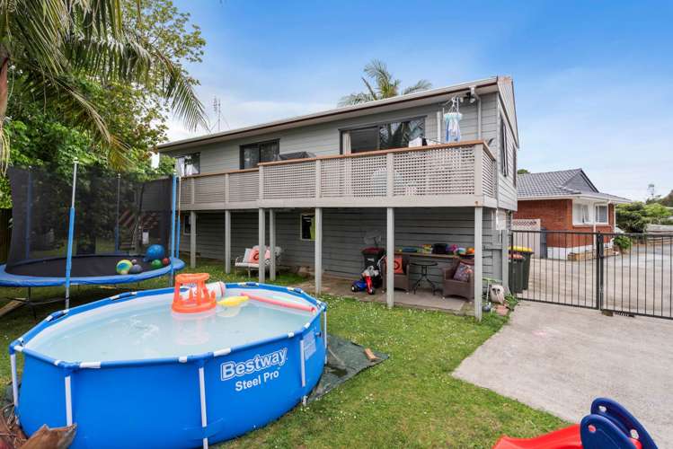 2/67 Cascades Road Pakuranga Heights_0