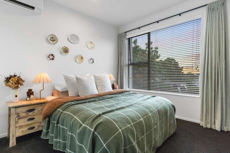 12/15 Chivalry Road Glenfield_5