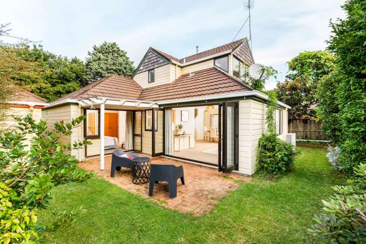 2/6 Corbett-Scott Avenue Epsom_6