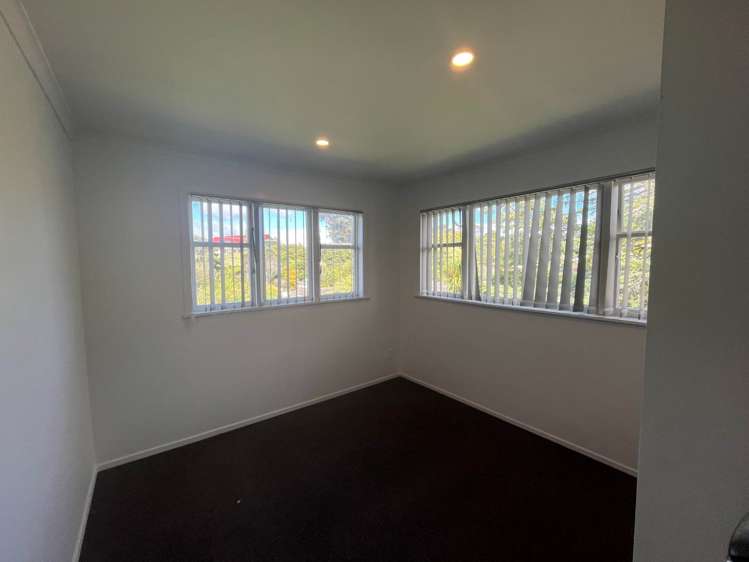 2 Glengarry Road Glen Eden_6