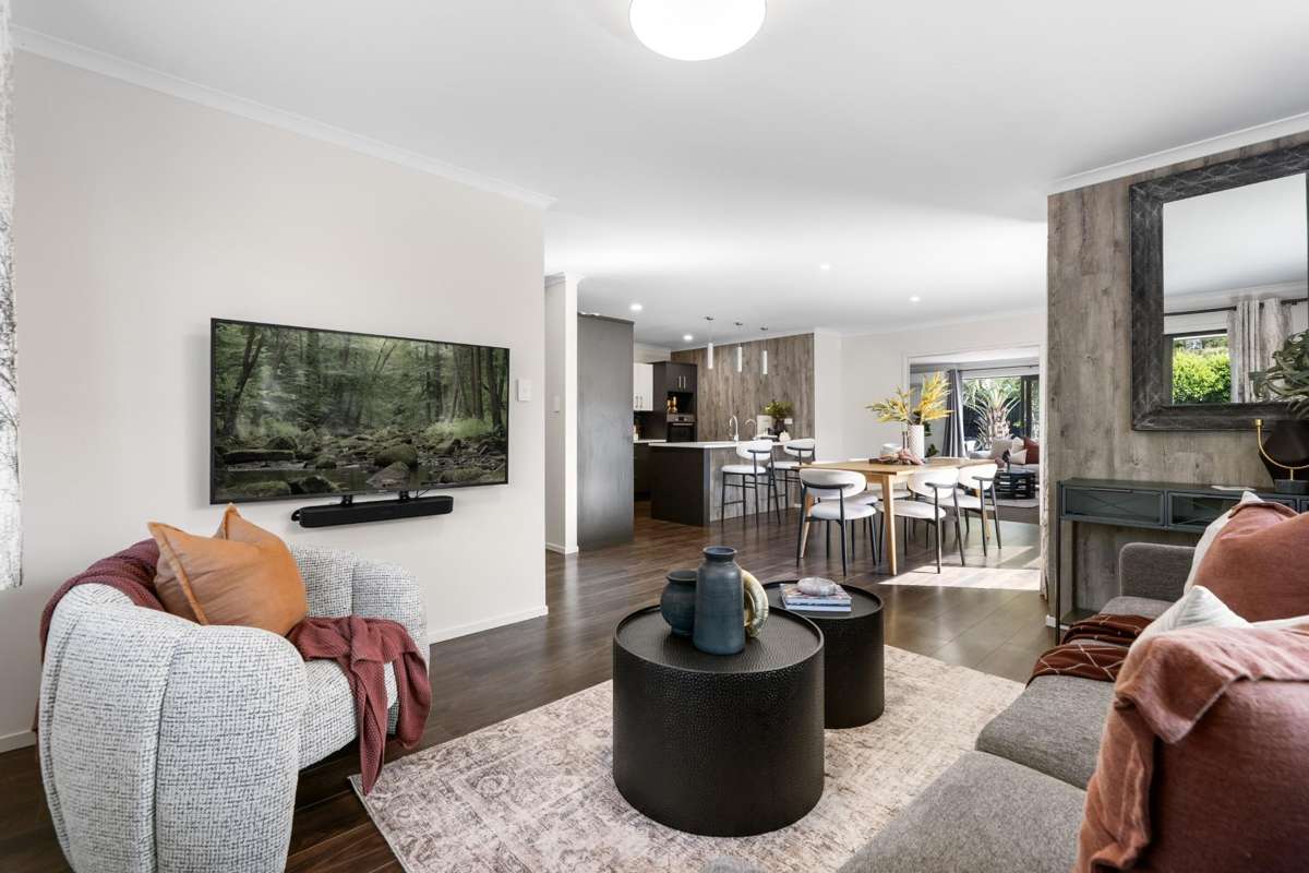 274 Lakes Boulevard_4