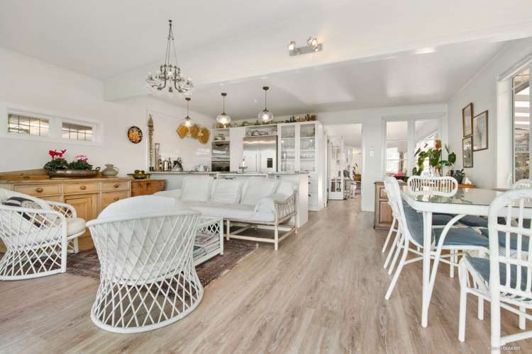 1051b Whangaparaoa Road Tindalls Beach_9