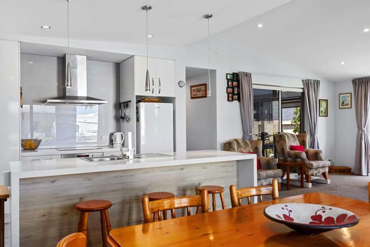 7 Toetoe Street Papamoa_8