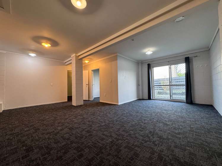 Royal Road Massey_19