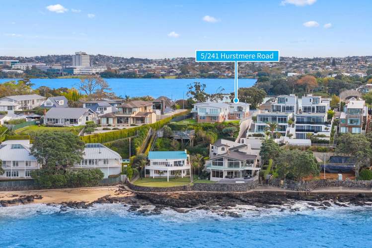 5/241 Hurstmere Road Takapuna_14
