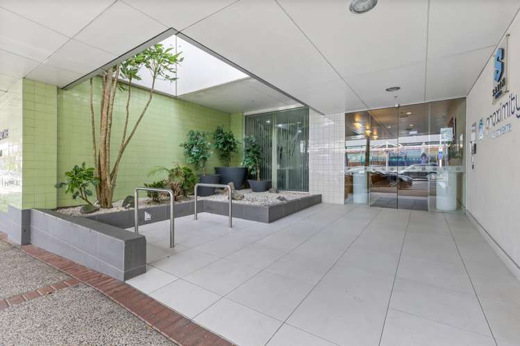 606/17 Amersham Way Manukau_11