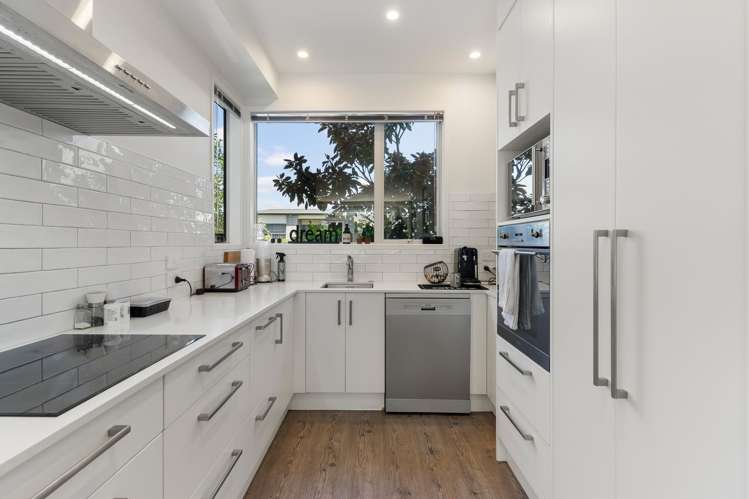 140 Seventh View Avenue Beachlands_3